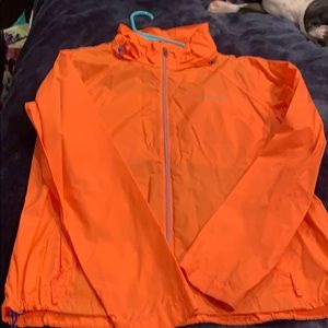 Columbia wind breaker